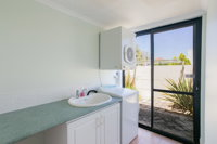 Seahaven Villas by Rockingham Apartments - Accommodation BNB
