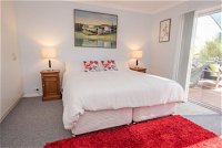 Canberra's White House - Accommodation BNB