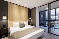 SKYE Hotel Suites Parramatta - Accommodation Nelson Bay