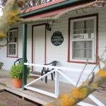 Coonawarras Pyrus Cottage - Accommodation Newcastle