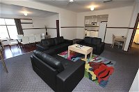 Macquarie Cottage - Geraldton Accommodation