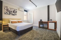 Nightcap at Regents Park Hotel - Accommodation Gladstone