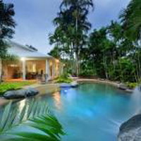 Sandwater Tropical beachside holiday house - Melbourne Tourism
