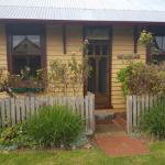Twomeys Cottage - QLD Tourism
