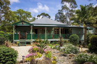 Billabong Cottage Bed  Breakfast - QLD Tourism