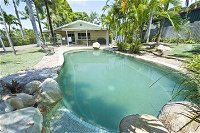 John's Tropical Island Home - Accommodation BNB