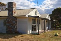 White Shell Cottage - Redcliffe Tourism