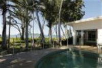 The Boat House - Palm Beach Accommodation