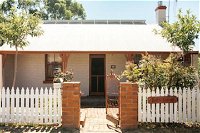 Bell's Cottage Collective - Kingaroy Accommodation