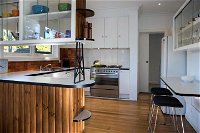 Main Retreat  Cottage - Accommodation Brisbane