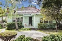 Hillside House - Melbourne Tourism