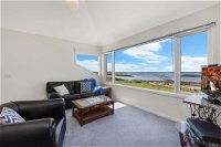 A Top Deck - Accommodation Tasmania