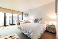 CELESTE 1BDR East Melbourne Apartment - Tweed Heads Accommodation