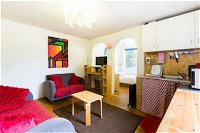 REID Fitzroy Studio Apartment - Accommodation Tasmania