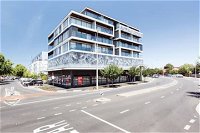 Spacious Urban Oasis in Central Location - Accommodation Adelaide