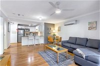 Shoal Bay Beach Apartments 6/2 Shoal Bay Road - Australia Accommodation
