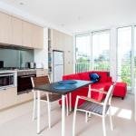 Amazing location 1BR apartment in Melbourne CBD