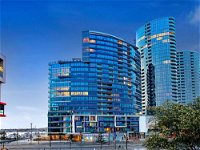 Readyset Apartments at Central Pier - Hotels Melbourne