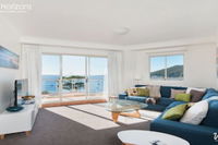 Blue Horizons Unit 808 / 41 45 Shoal Bay Road - Stayed