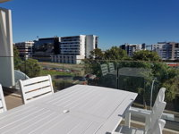Beau Monde Apartments Newcastle - Worth Place Apartment - eAccommodation
