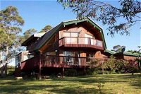 Sublime Cedar Lodge Leura - Bundaberg Accommodation