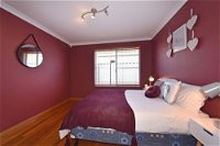 Redcliff Home Close to City  Airport - Accommodation Mermaid Beach