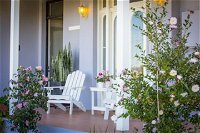 Camellia Cottage - Your Accommodation