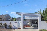 Miami Beachside Beach House - Accommodation Yamba