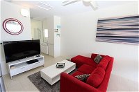 1 Bright Point Apartment 1402 - Palm Beach Accommodation