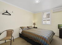 Newport Home Stay and Lodge - Accommodation Broken Hill