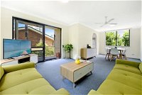 Beachside Unit Near Convention Centre - Accommodation Nelson Bay