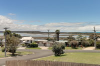 Outlook Views - Australia Accommodation