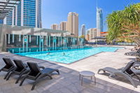 Sealuxe - Central Surfer Paradise Seaview Deluxe Spa Apartment - Bundaberg Accommodation