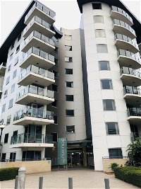 Staying Places - The Avenue - Accommodation Perth