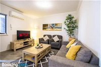 Deluxe Stays McMillan Holiday Apartments with Complimentary Parking  Netflix - Accommodation Brisbane