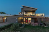 7 Boardwalk Lakeside in Cowes - Maitland Accommodation