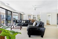 Victoria Square Apartment Broadbeach Level 9 - Australia Accommodation