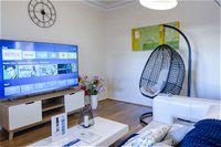 Wollongong train station holiday house - Hotels Melbourne