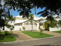 Poinciana Terraces - Accommodation BNB