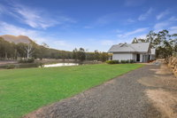 Brokenback Views Country Estate - eAccommodation