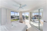 Panoramic and Ocean Views - Foster Accommodation