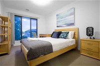104 Sanctuary Lake Donatella Retreat - Accommodation Tasmania