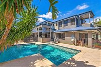 Gold Coast Stunning Waterfront Retreat by Hostrelax - Accommodation Coffs Harbour
