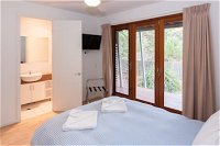 South Shores Trevally Villa 38 South Shores Normanville - Accommodation Coffs Harbour