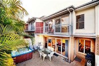 Coffs Beach Houses - WA Accommodation