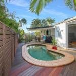 Relax at Coolum - Palm Beach Accommodation