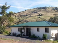Elm Cottage - Accommodation Redcliffe