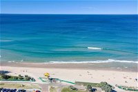 De Ville Apartments - Surfers Gold Coast