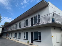Hello Adelaide Motel and Apartments - Maitland Accommodation