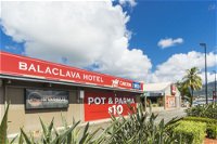 Nightcap at Balaclava Hotel - QLD Tourism
